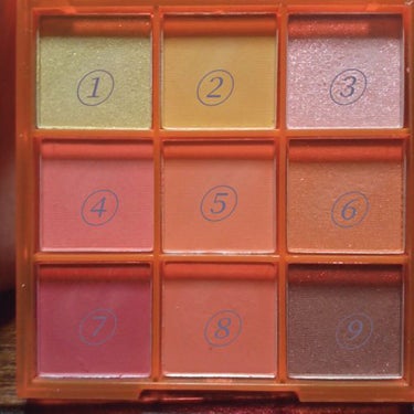 UR GLAM　BLOOMING EYE COLOR PALETTE 06/U R GLAM/パウダーアイシャドウを使ったクチコミ（2枚目）