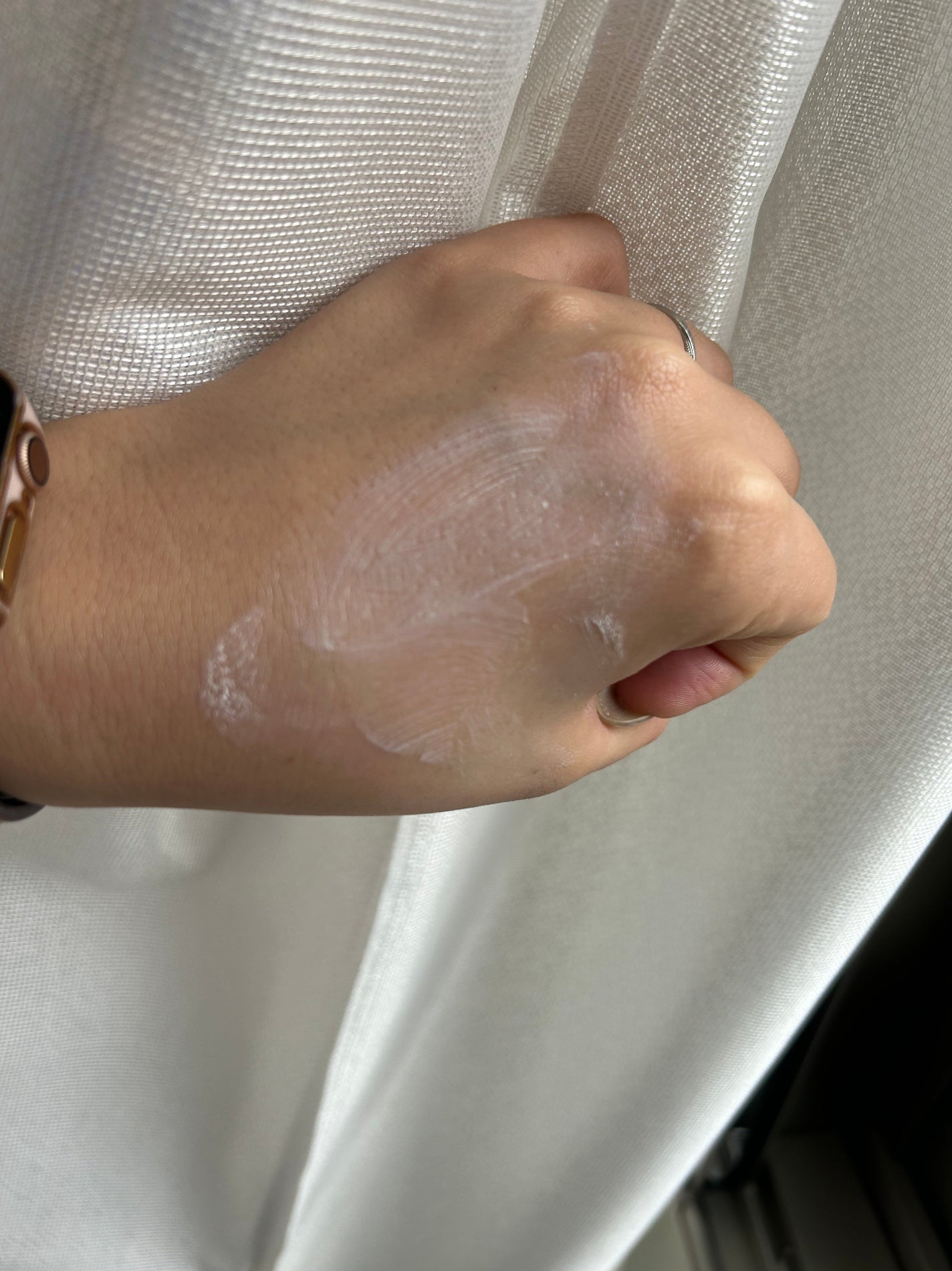 ビオレUV アクアリッチ アクアハイライトローション(水層ハイライトUV)/ビオレ/日焼け止めローションを使ったクチコミ(3枚目)