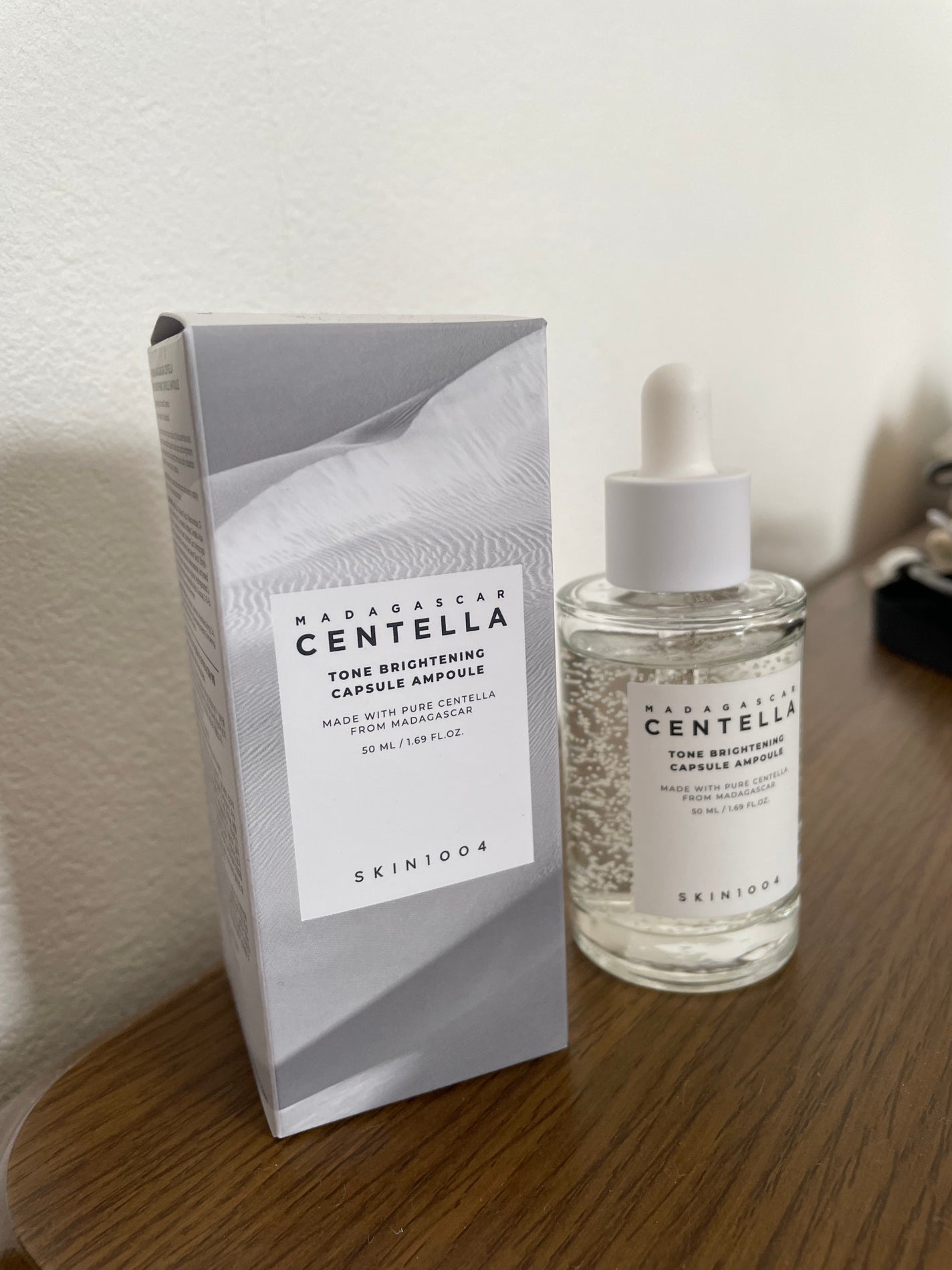 トーンブライトニング カプセルアンプル/SKIN1004/美容液を使ったクチコミ(2枚目)