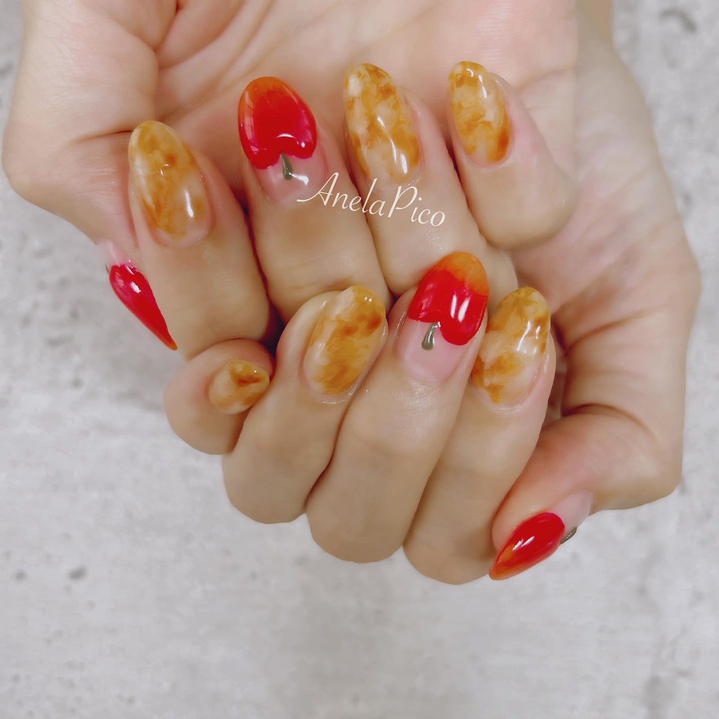 mamico on LIPS 「*お客様ネイル💅✨お持ち込みデザインのりんごちゃん🍎ぷっくりし..」(1枚目)