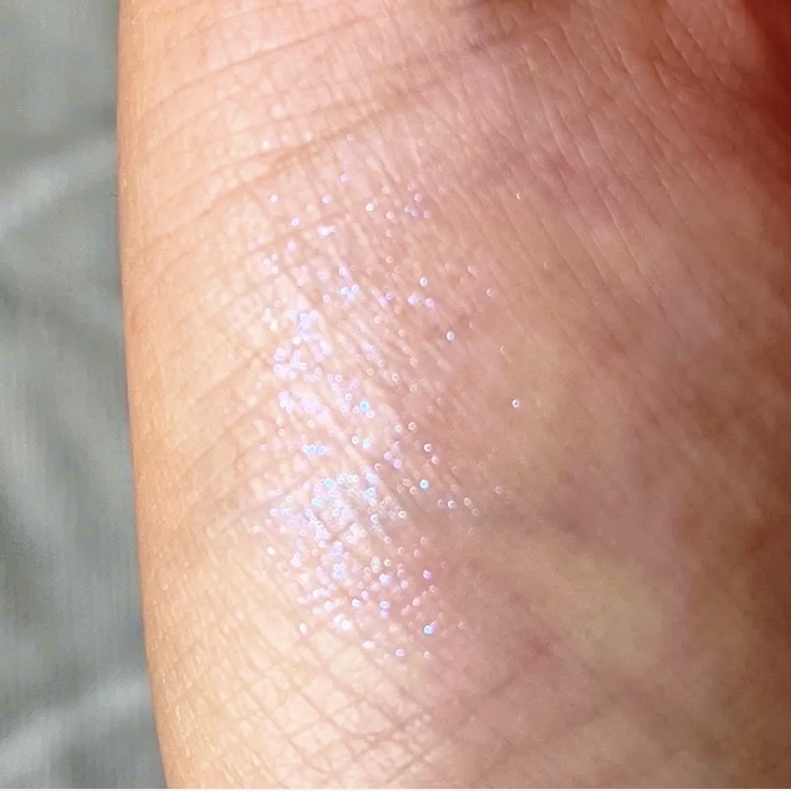 シャドーカスタマイズ　（ブリリアントグリッター） BL761（水の砂）/MAJOLICA MAJORCA/グリッターを使ったクチコミ（3枚目）