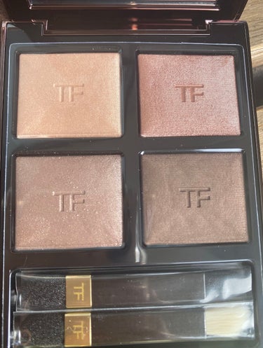 アイ カラー クォード 3A ヌード ディップ/TOM FORD BEAUTY/アイシャドウパレットを使ったクチコミ（2枚目）