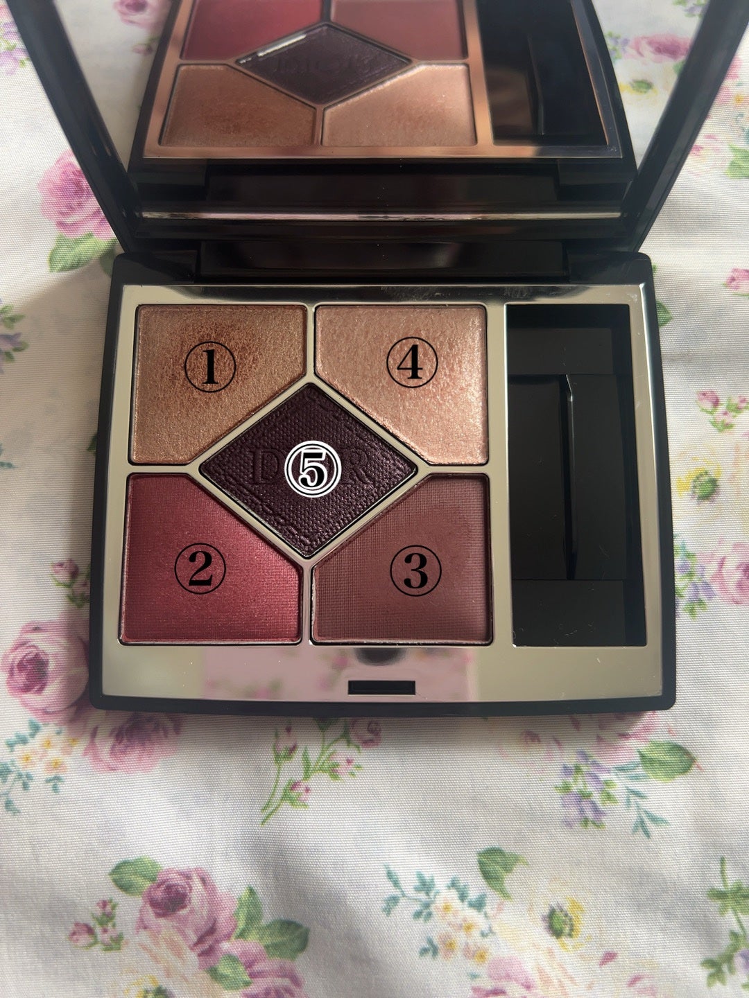 ディオールショウ サンク クルール/Dior/アイシャドウを使ったクチコミ(4枚目)