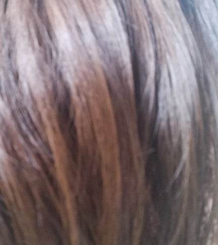 スタイリングオイル<タイト&ウェット>/COHARU/ヘアオイルを使ったクチコミ(4枚目)