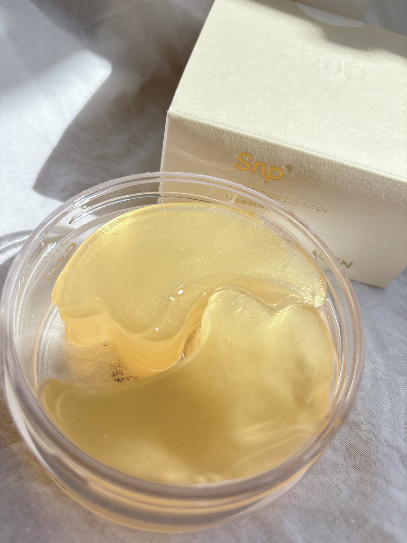 ゴールドコラーゲンパーフェクションアイパッチ/SNP/シートマスク・パックを使ったクチコミ(3枚目)