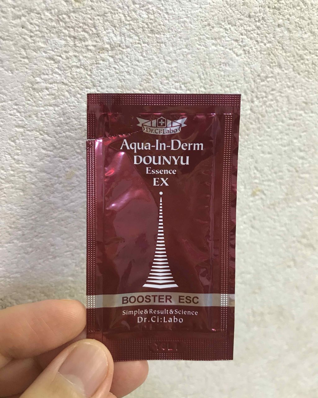 アクアインダーム スーパーエッセンス/ドクターシーラボⓇ/ブースター・導入液を使ったクチコミ（1枚目）
