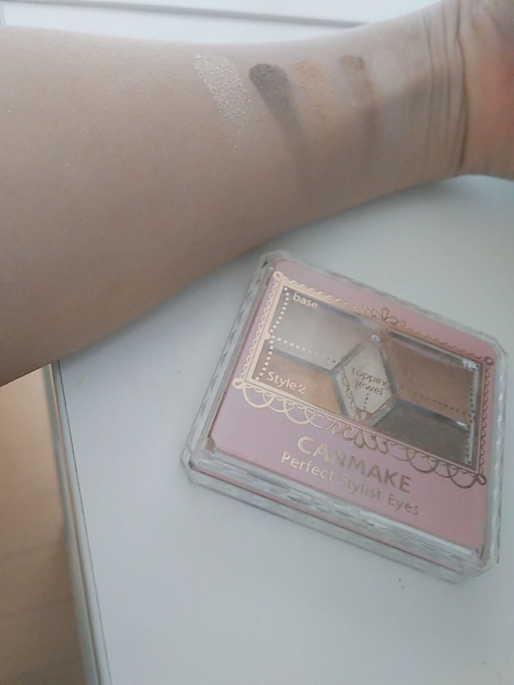 【旧品】パーフェクトスタイリストアイズ/キャンメイク/アイシャドウパレットを使ったクチコミ(4枚目)