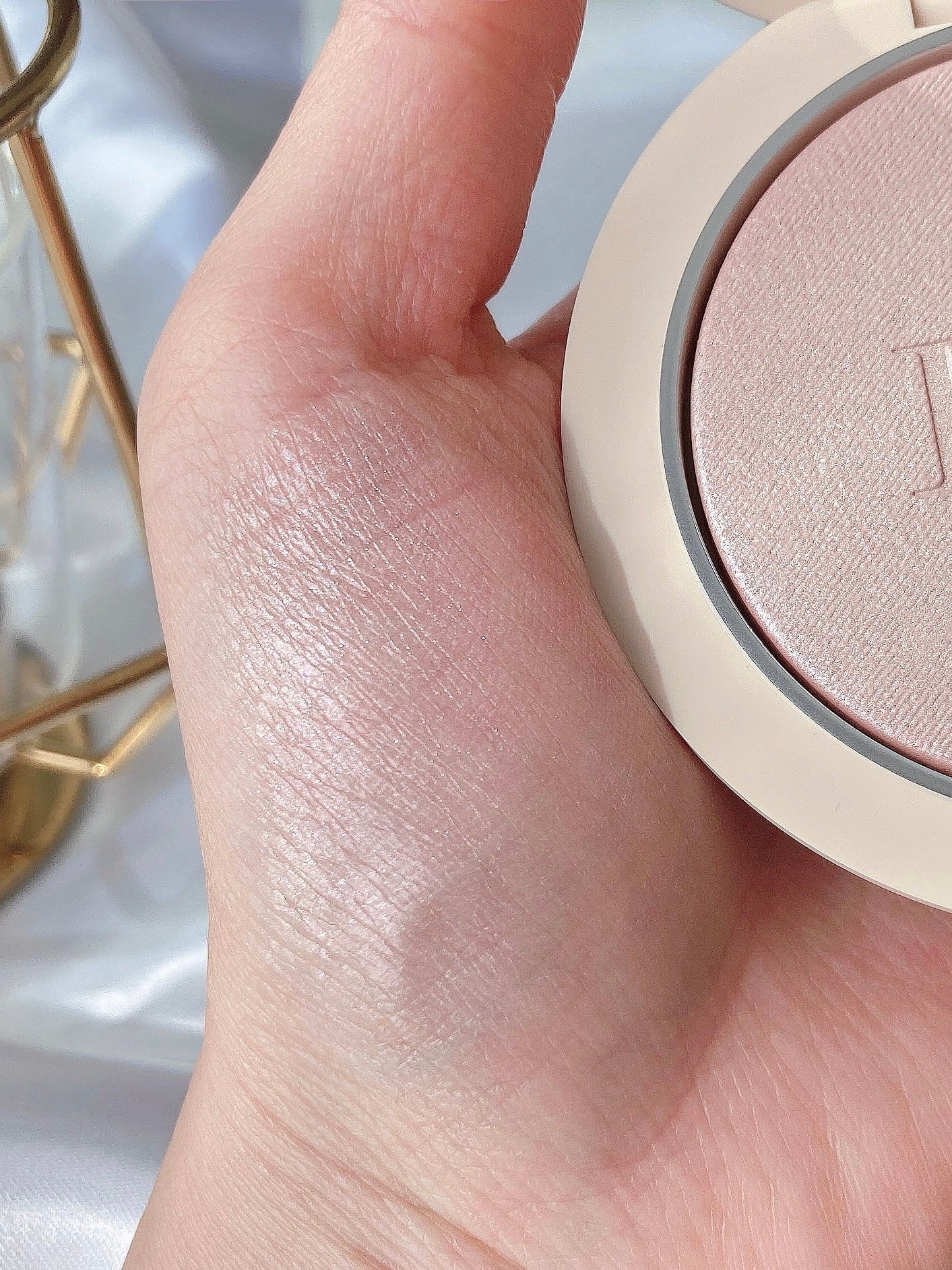 ディオールスキン フォーエヴァー クチュール ルミナイザー/Dior/プレストパウダーを使ったクチコミ(4枚目)