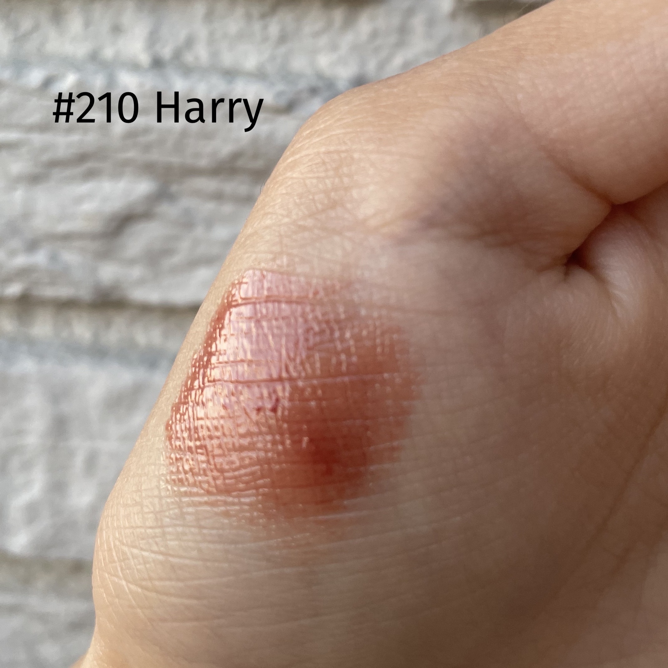 ボンディンググロウリップスティック/Laka/口紅を使ったクチコミ（3枚目）