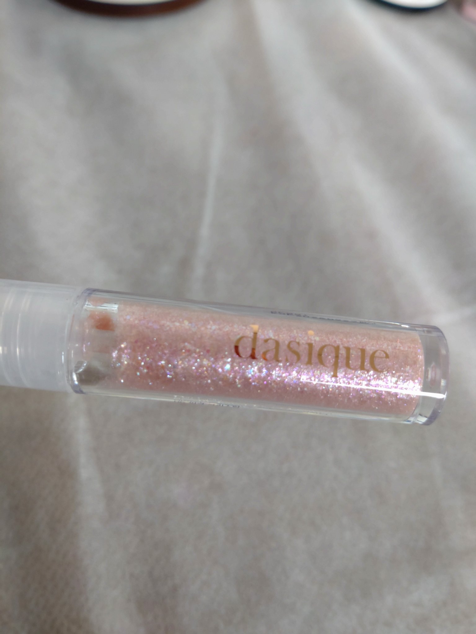 スターリットジュエルリキッドグリッター 06 ピンククリスタル/dasique/グリッターを使ったクチコミ（3枚目）