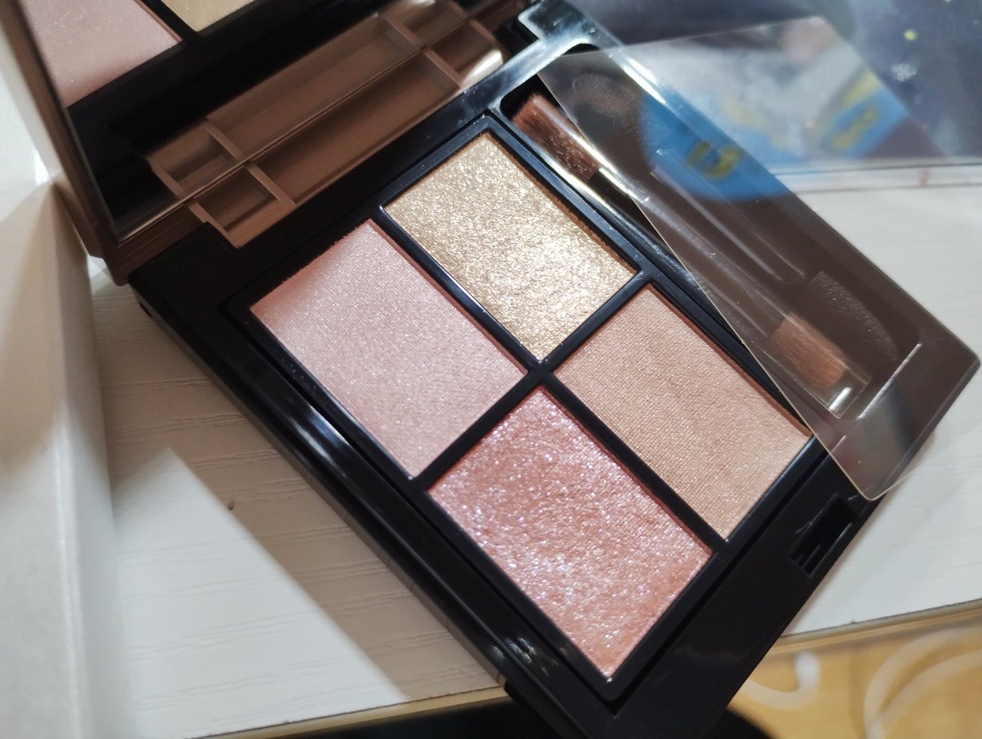 ミネラルクラッシィシャドー/エトヴォス/アイシャドウパレットを使ったクチコミ(1枚目)