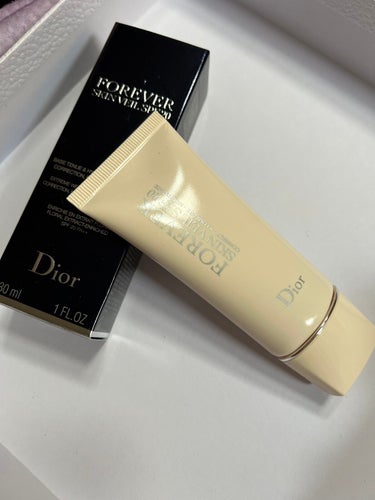 Dior 【旧】ディオールスキン フォーエヴァー スキン ヴェールのクチコミ「Dior  ディオールスキン フォーエヴァー スキン ヴェール  30ml


値段  671.....」（3枚目）