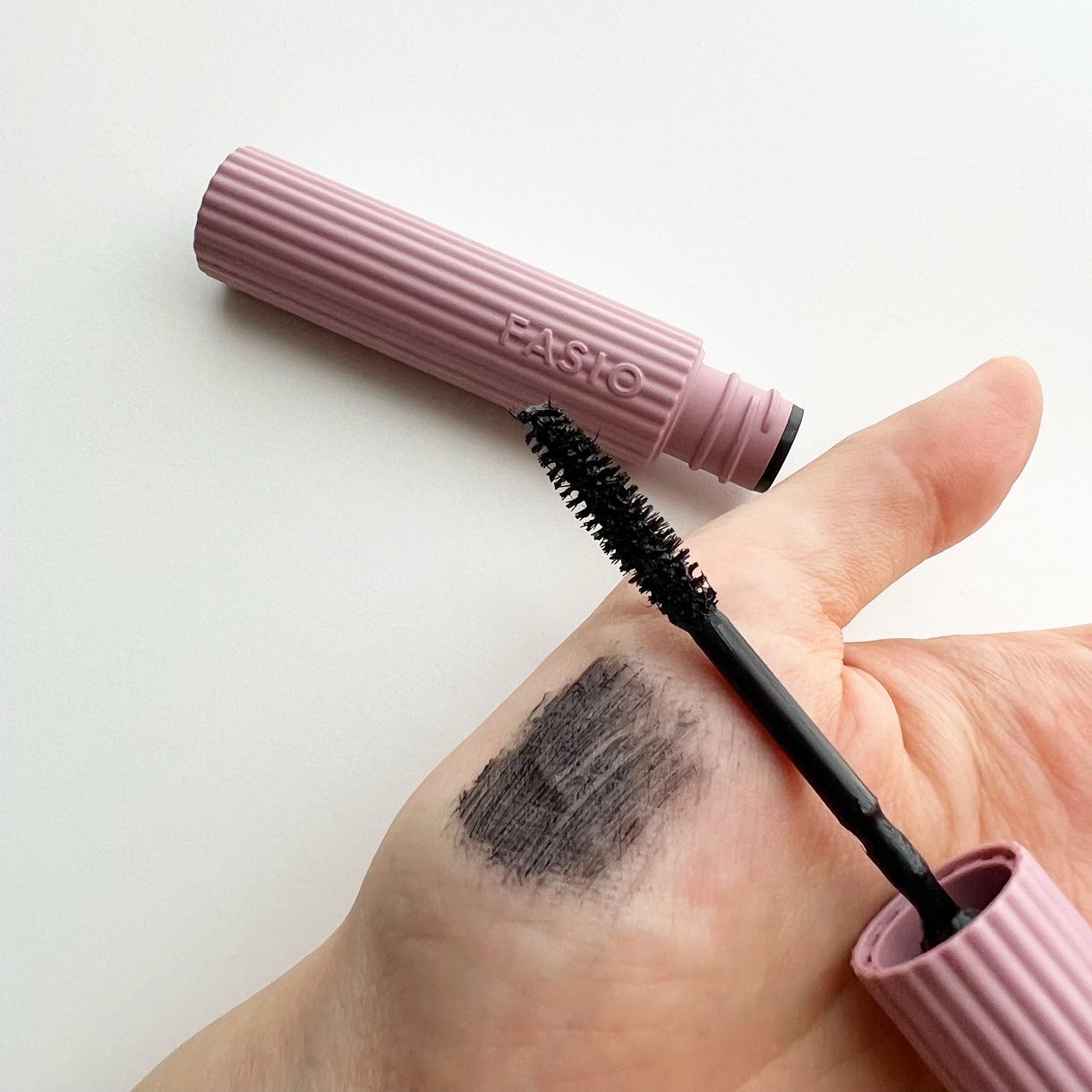 まつパ級 フィルム マスカラ (ロング&ボリューム)/FASIO/マスカラを使ったクチコミ（2枚目）