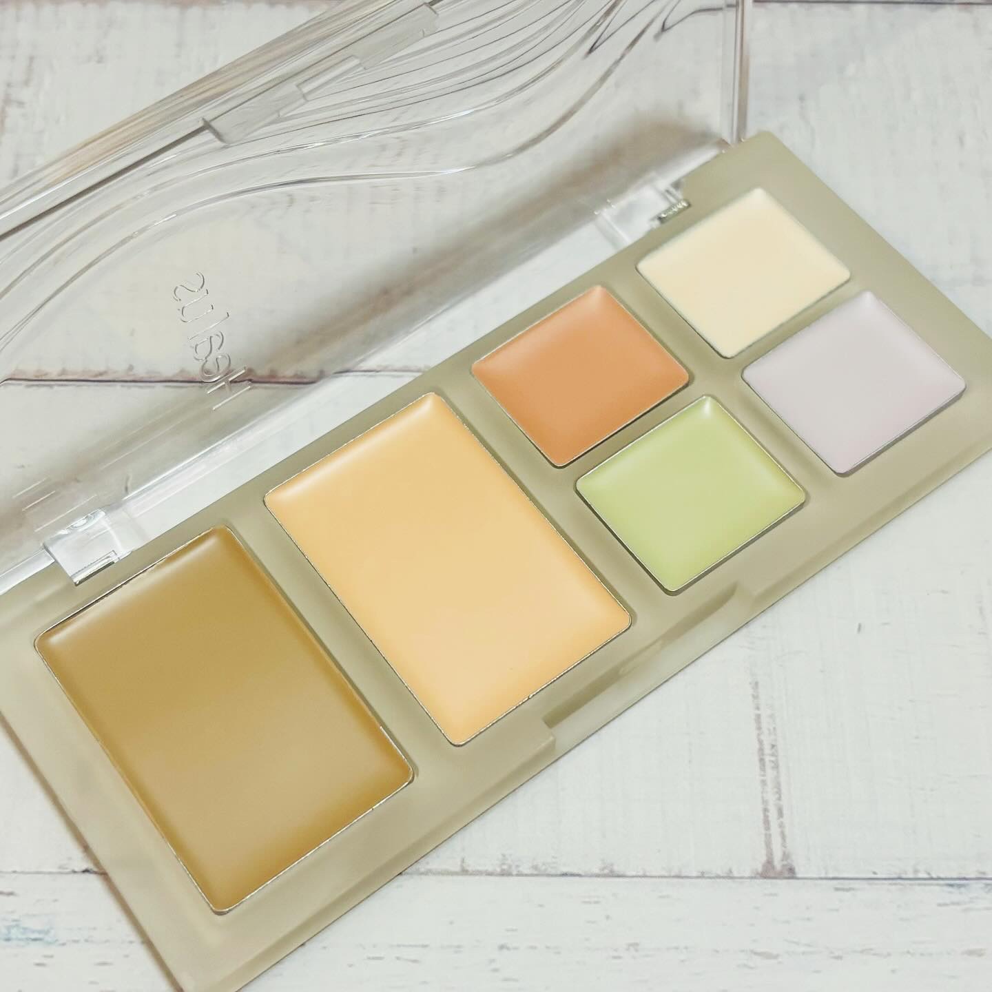 ブリージングコンシーラーパレット/Healus/パレットコンシーラーを使ったクチコミ（3枚目）