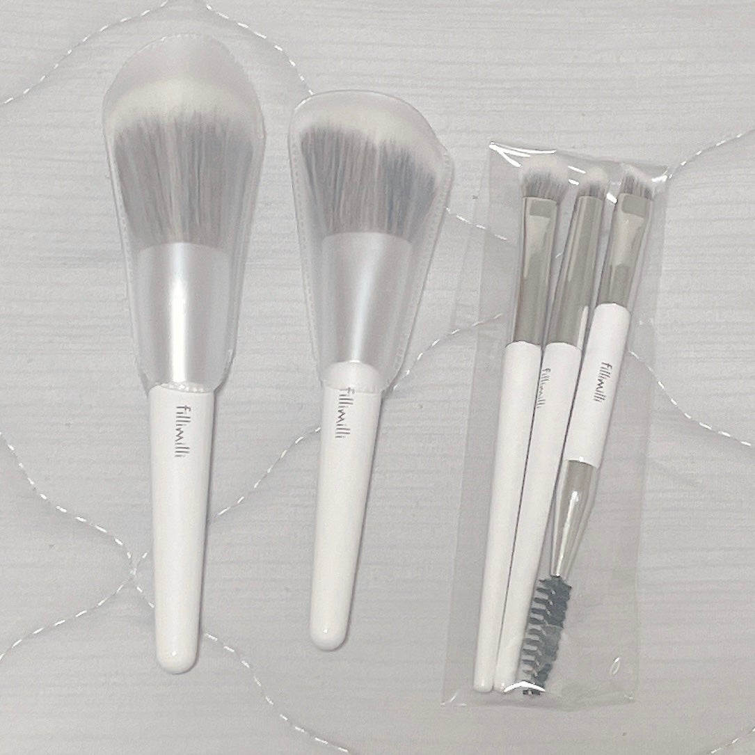 MINI MAKE UP BRUSH SET /fillimilli/メイクブラシを使ったクチコミ(3枚目)