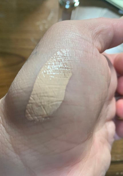 タトゥーウォータープルーフスカーコンシーラー/フォレンコス/リキッドコンシーラーを使ったクチコミ(3枚目)