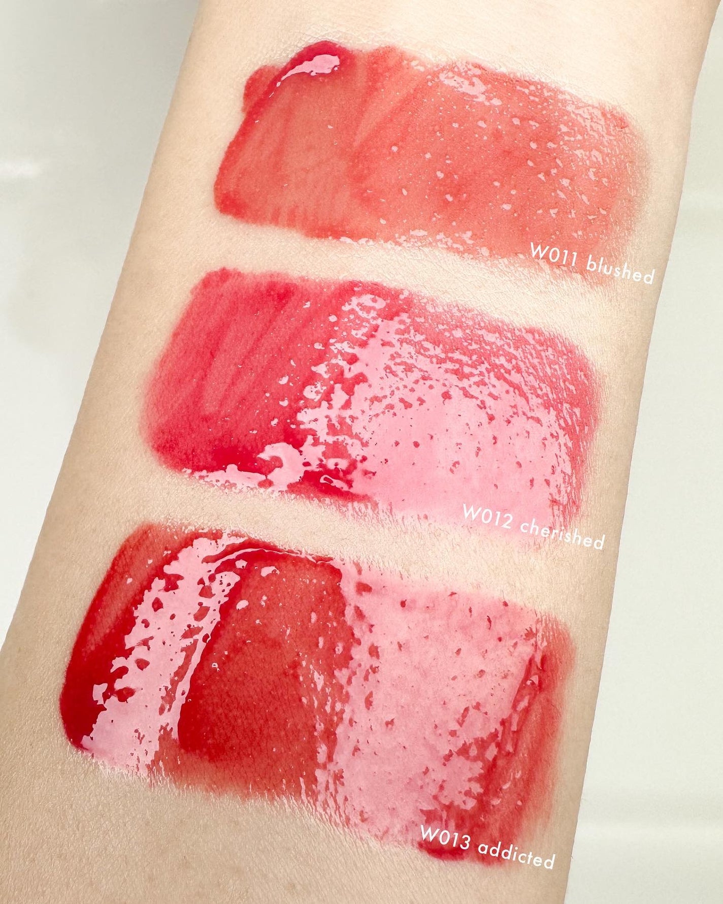 ムードインハンサーウォーターリキッドグロウ/hince/口紅を使ったクチコミ(3枚目)