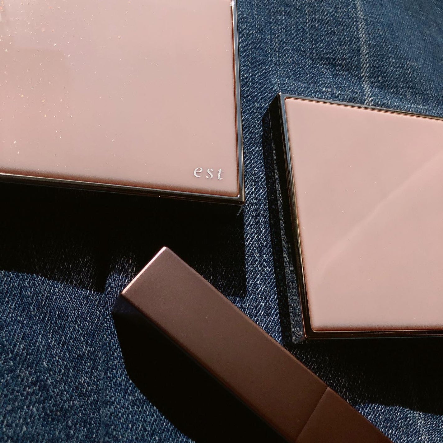 ピュア クラリティ シアー アイシャドウ/est/アイシャドウパレットを使ったクチコミ(8枚目)