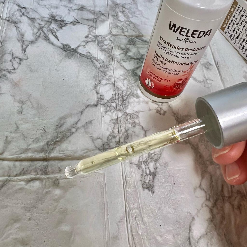 ざくろ フェイシャルオイル/WELEDA/フェイスオイルを使ったクチコミ（2枚目）