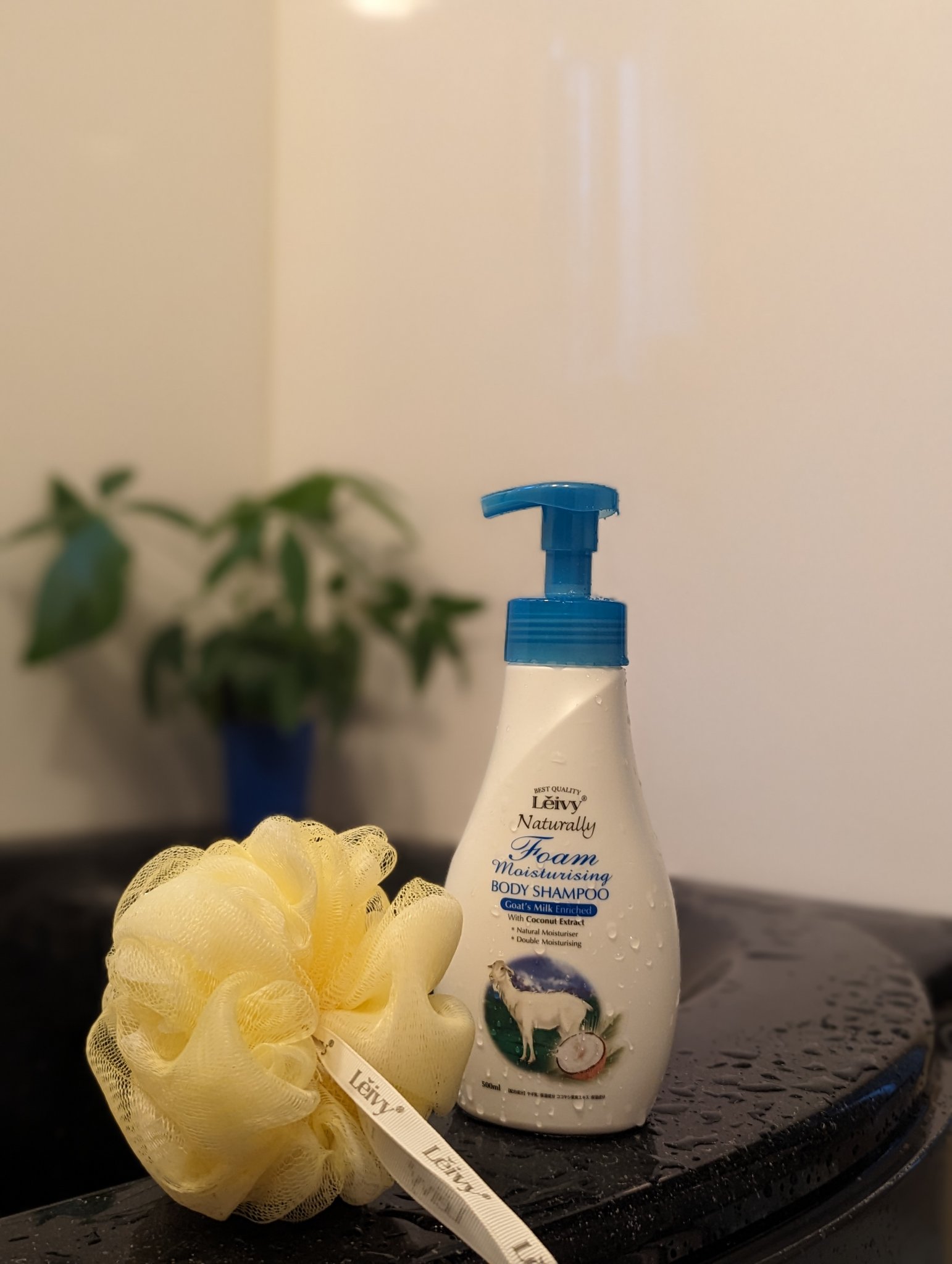 レイヴィーフォームボディシャンプーゴートミルク 1000ml/Leivy/ボディソープを使ったクチコミ（1枚目）