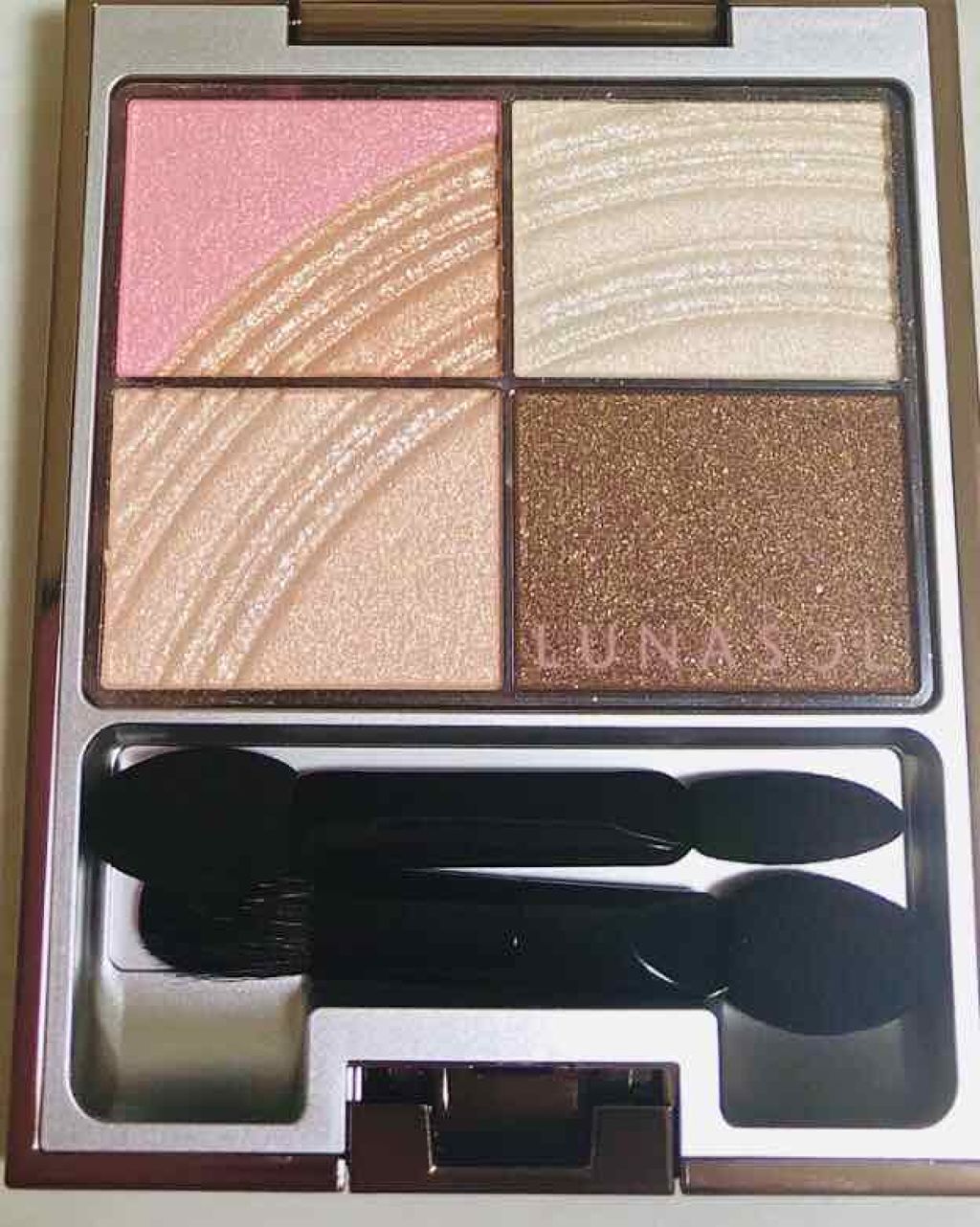 カラフルスカイアイズ/LUNASOL/アイシャドウパレットを使ったクチコミ(1枚目)