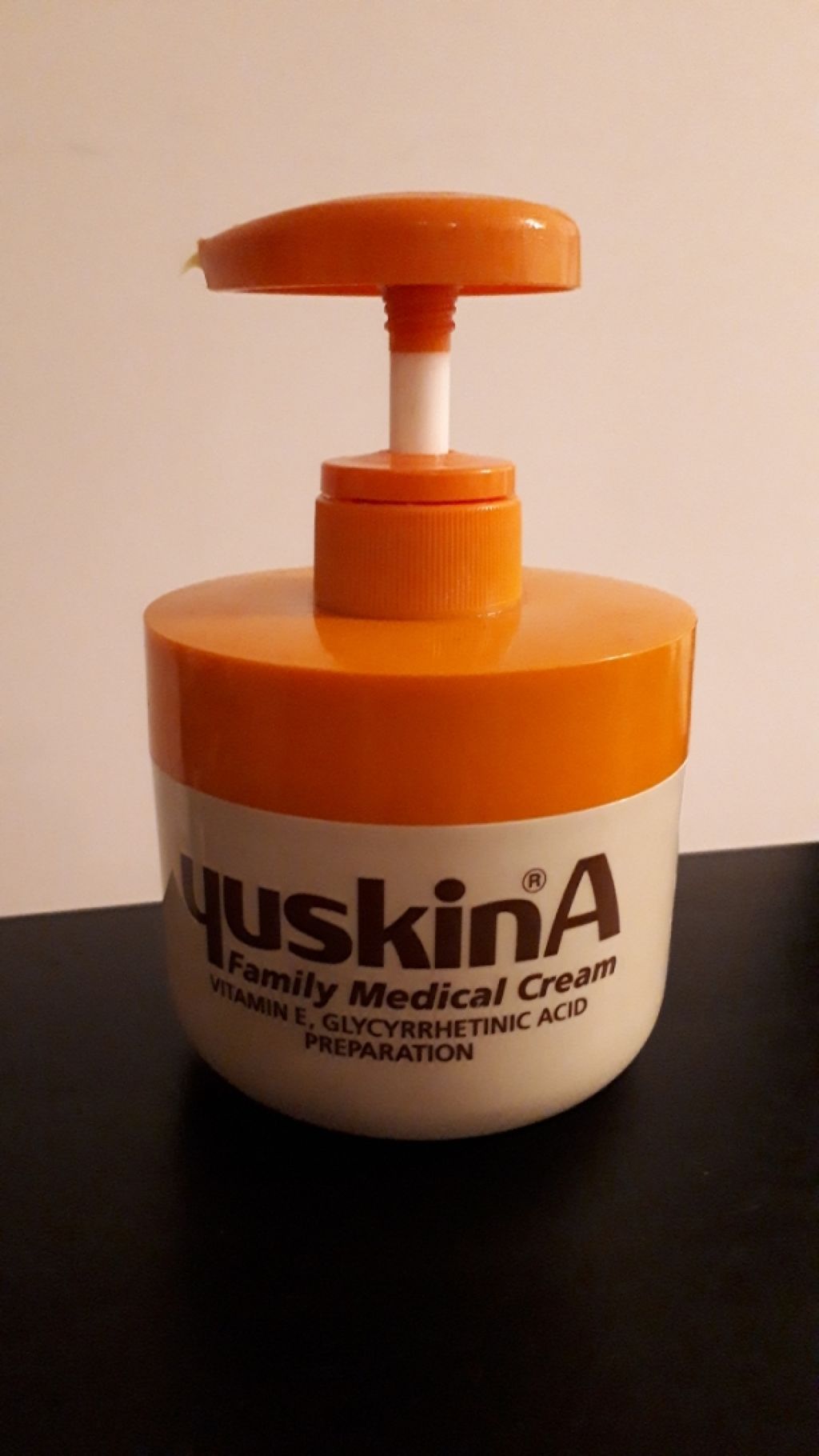 ユースキンA ファミリーメディカルクリーム/ユースキン/ハンドクリームを使ったクチコミ（1枚目）