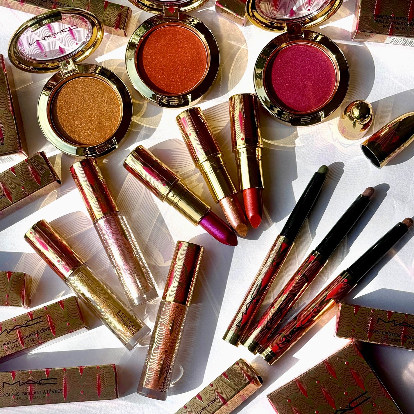 Yurika Ueki on LIPS 「M・A・Cのホリデー色々スウォッチ!!!!!色味の参考にしてみ..」(10枚目)