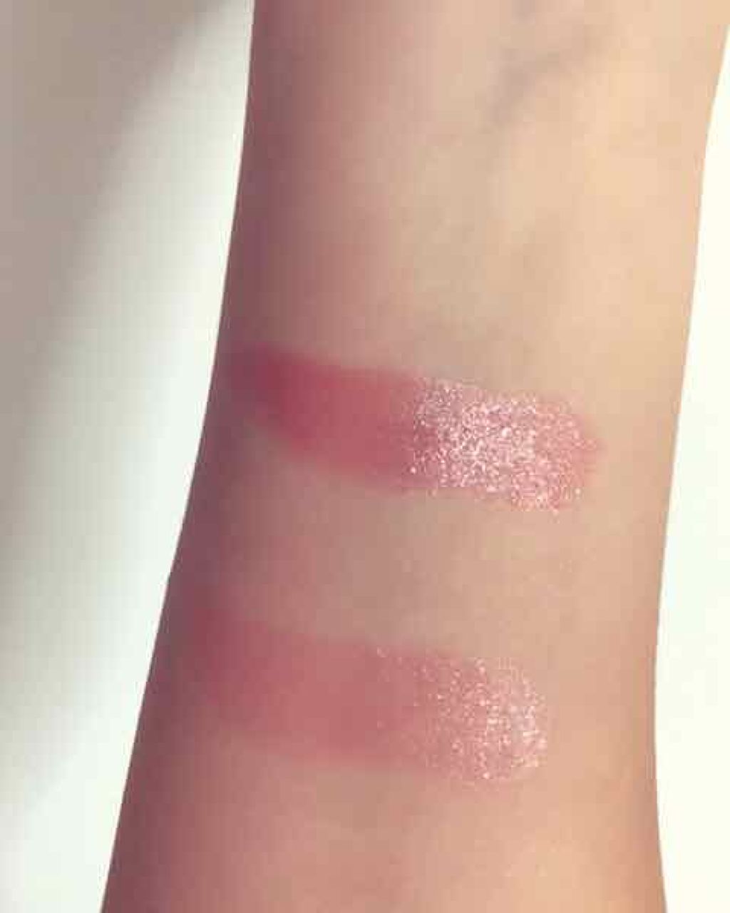 ラスティンググロスリップ/CEZANNE/口紅を使ったクチコミ（2枚目）