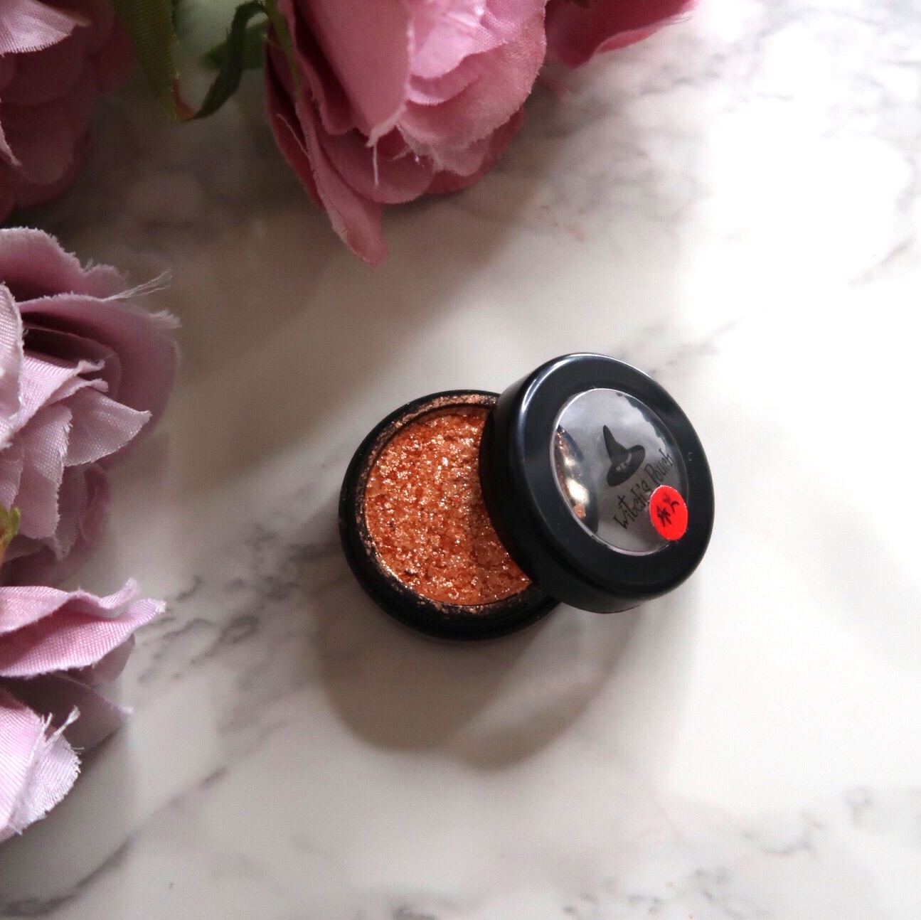 セルフィーフィックスピグメント/Witch's Pouch/単色アイシャドウを使ったクチコミ（1枚目）