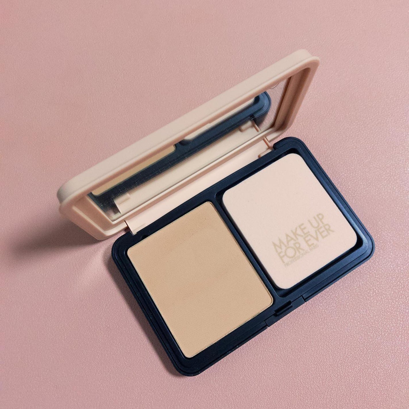 HDスキン マットベルベットコンパクト/MAKE UP FOR EVER/パウダーファンデーションを使ったクチコミ(2枚目)