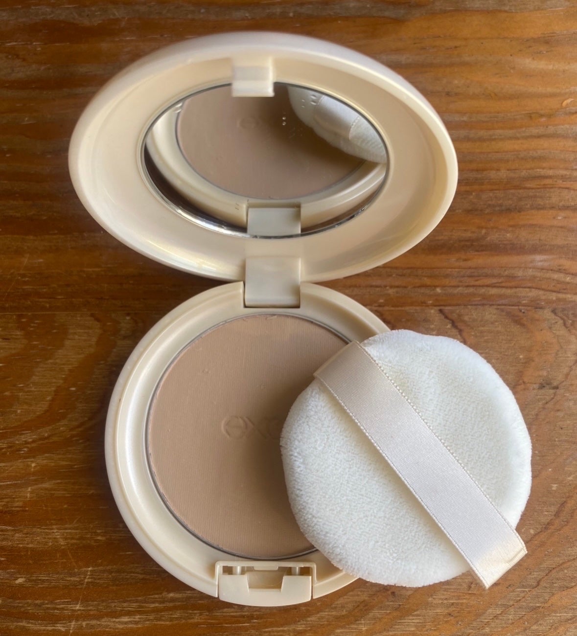 ピュアフロスティング パウダー/excel/プレストパウダーを使ったクチコミ(2枚目)