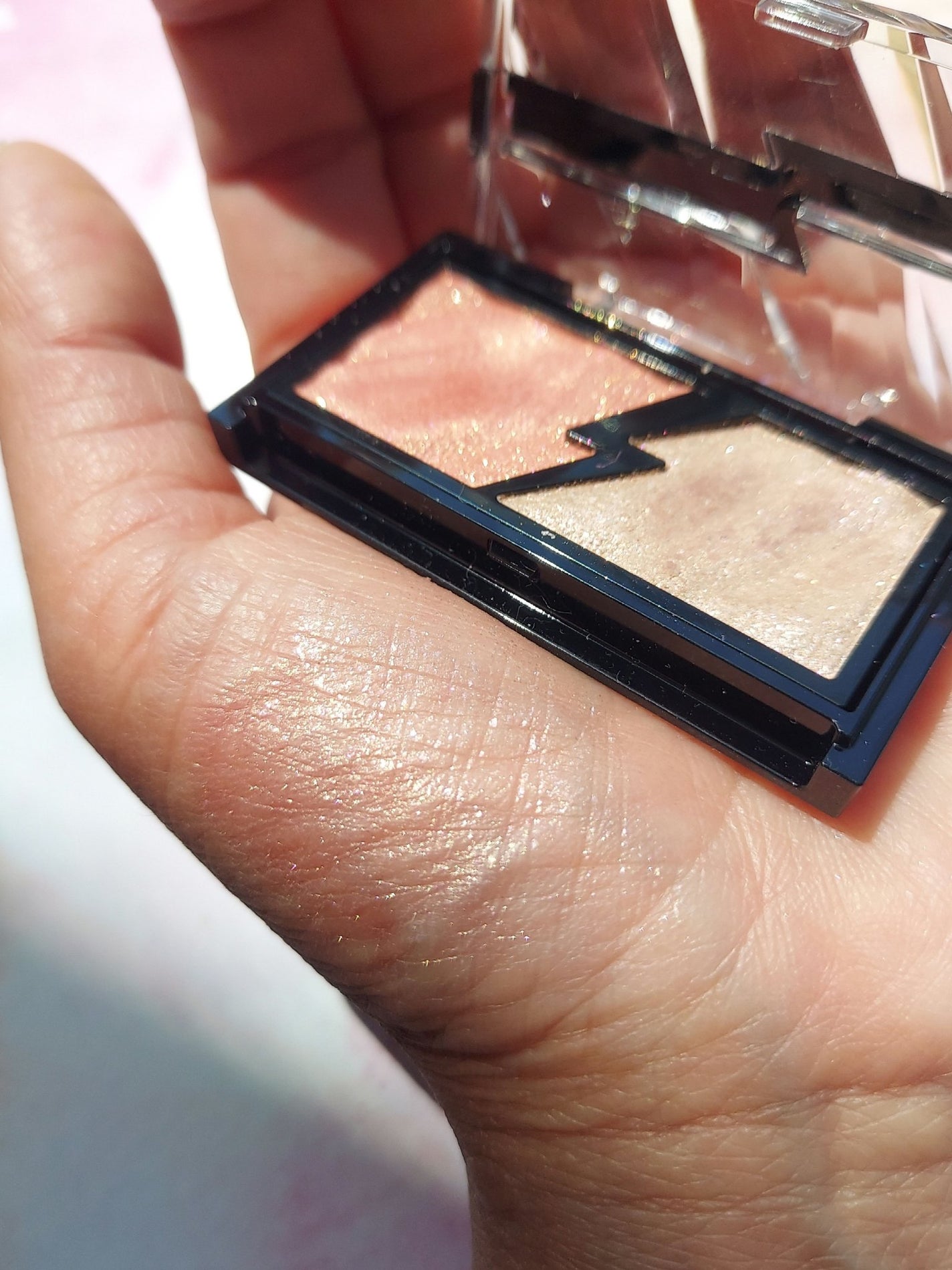 エレクトリックショックアイズ /KATE/アイシャドウパレットを使ったクチコミ(2枚目)