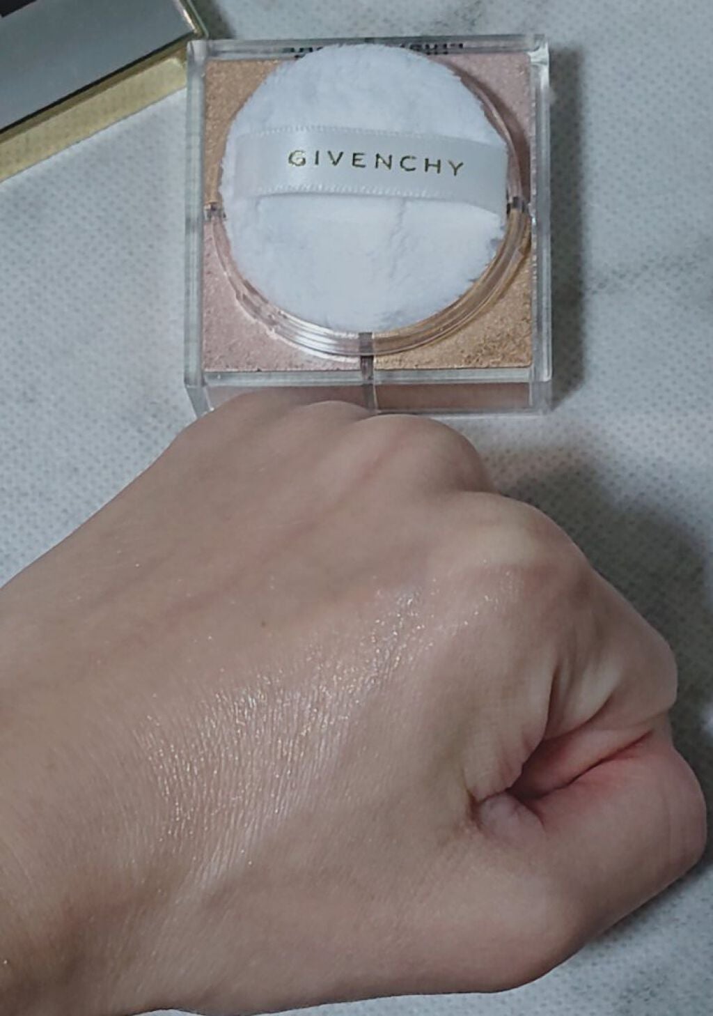プリズム・リーブル/GIVENCHY/ルースパウダーを使ったクチコミ(2枚目)