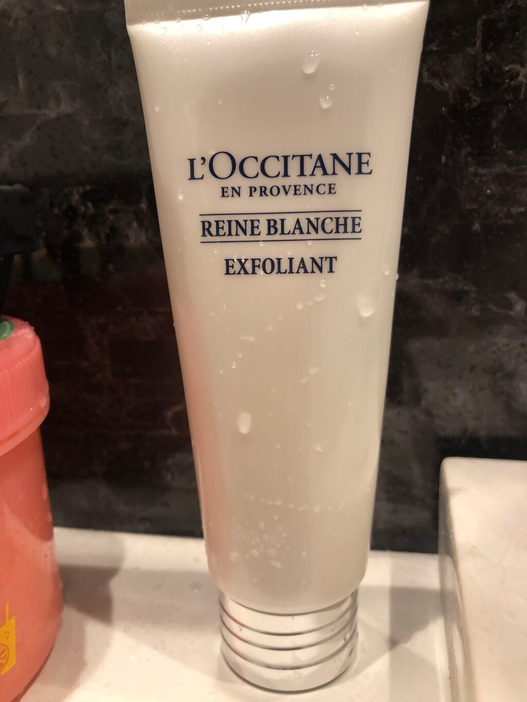 レーヌブランシュ ブライトスクラブ/L'OCCITANE/スクラブ・ゴマージュを使ったクチコミ(1枚目)