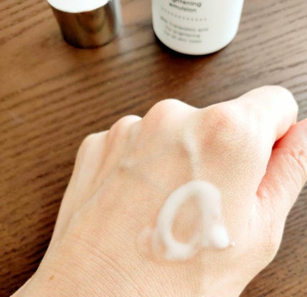 タカスホワイト ミルク/TAKASU WHITE/美容液を使ったクチコミ(2枚目)