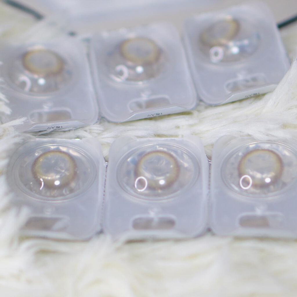 エルージュ 2weeks/éRouge/2週間(2WEEKS)カラコンを使ったクチコミ(5枚目)