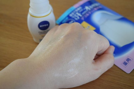 ニベア デオドラントアプローチパールトーン ホワイトソープの香り/ニベア/デオドラント・制汗剤を使ったクチコミ(3枚目)