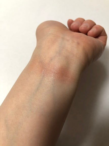 エクストラ ディメンション ブラッシュ M·A·C BLACK CHERRY/M・A・C/パウダーチークを使ったクチコミ(3枚目)