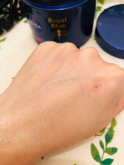 ニベア ロイヤルブルーボディクリーム うるおい密封ケア/ニベア/ボディクリームを使ったクチコミ(4枚目)