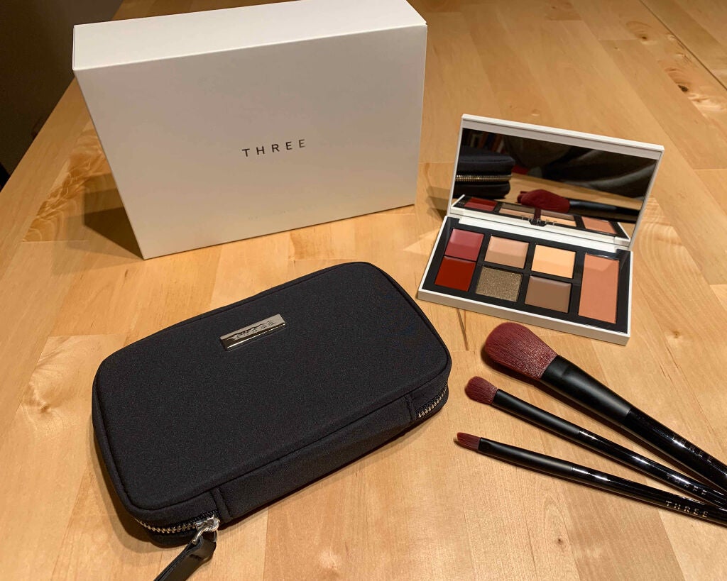 セレブレーションリベレーションパレット/THREE/メイクアップキットを使ったクチコミ(1枚目)