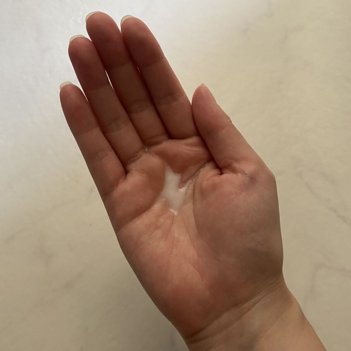 白いオイル/AGILE COSMETICS PROJECT/美容液を使ったクチコミ（3枚目）