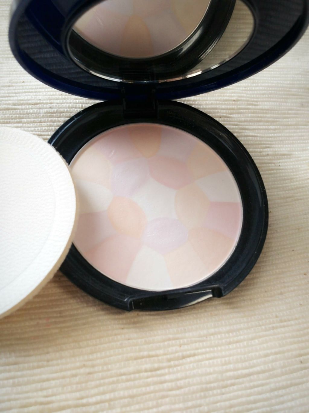 ブライトアップパウダー/media/プレストパウダーを使ったクチコミ（2枚目）