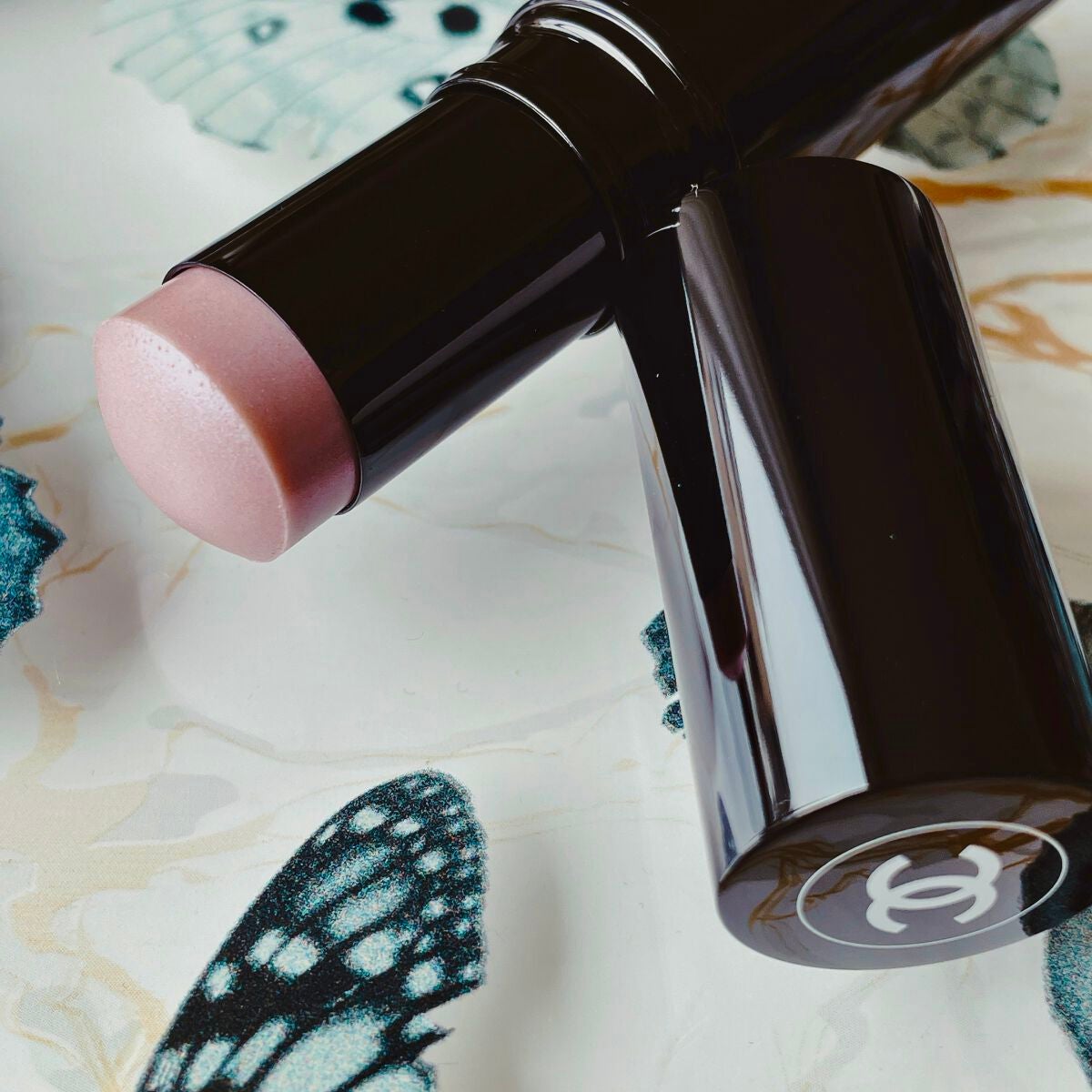 ボーム エサンシエル/CHANEL/スティックハイライトを使ったクチコミ(3枚目)