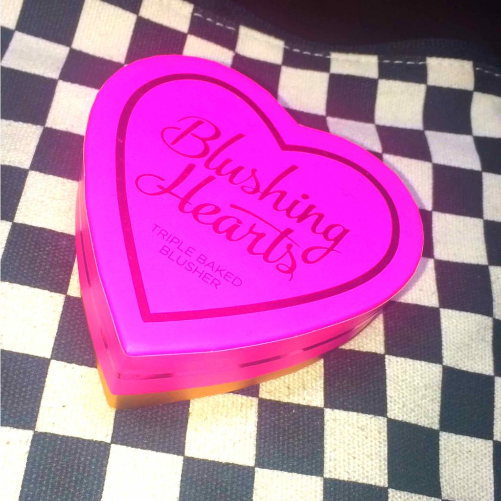 ブラッシング ハート/MAKEUP REVOLUTION/パウダーチークを使ったクチコミ(1枚目)