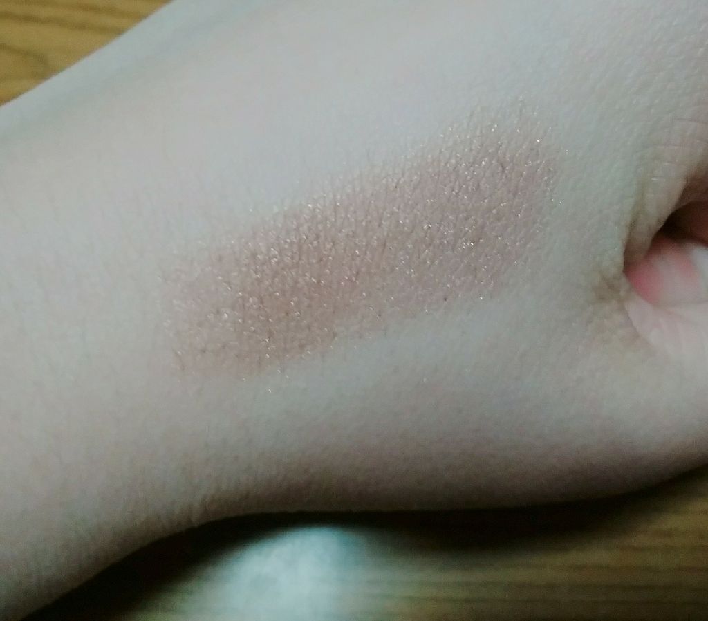 ケイト ザ アイカラー/KATE/単色アイシャドウを使ったクチコミ（3枚目）