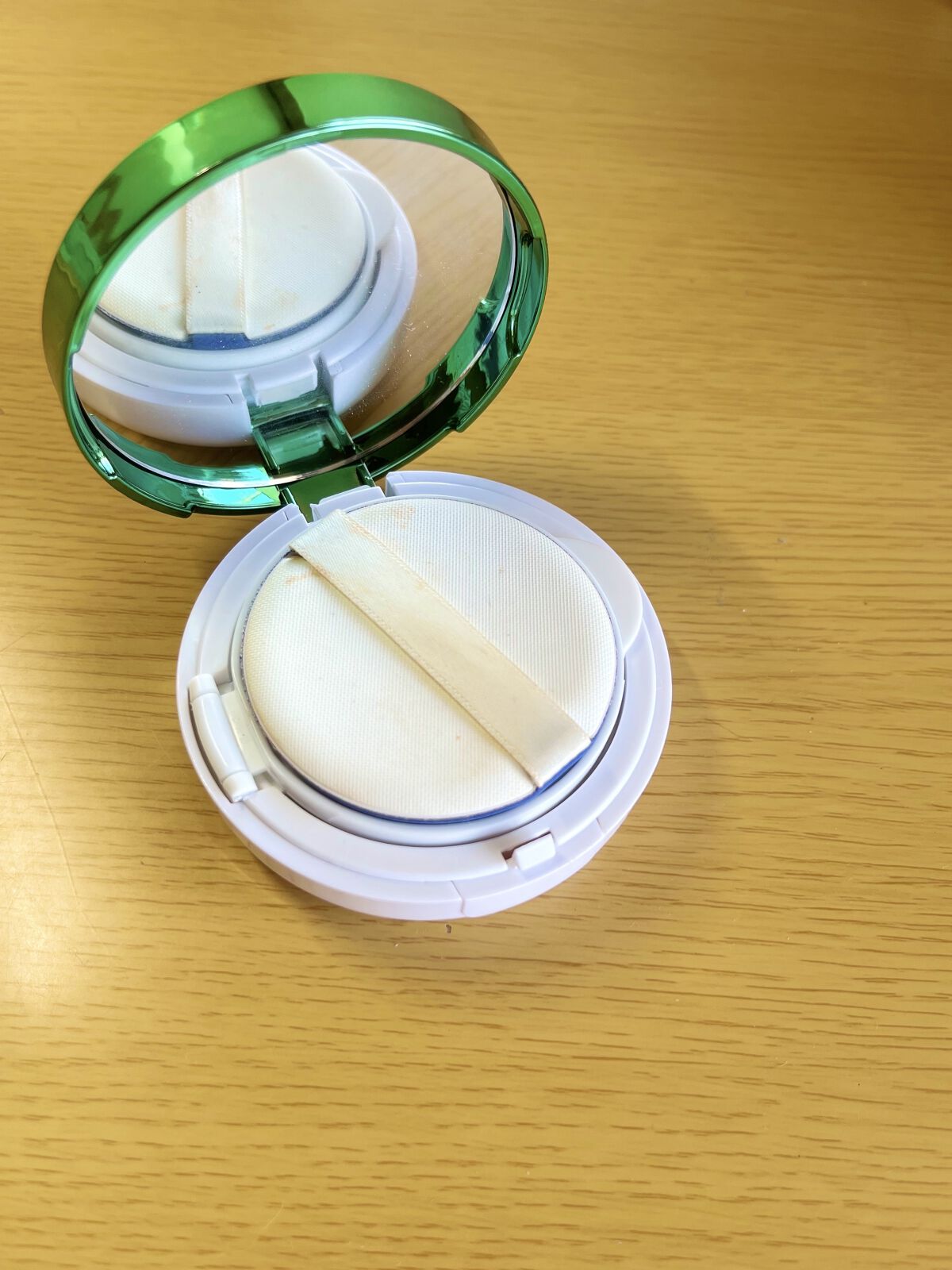 ティアラガール CICA プレミアムモイスト クッションファンデーションのクチコミ「今回はティアラガールのCICA プレミアムモイスト クッションファンデーションを紹介します。
.....」（2枚目）