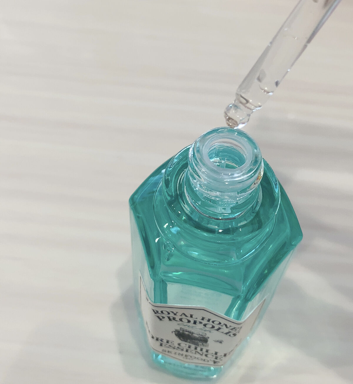 🐶じじちゃん🐶のクチコミ「⭐️SKINFOOD⭐️


ロイヤルハニー プロポリス エンリッチ ポア チリングエッセンス.....」（3枚目）