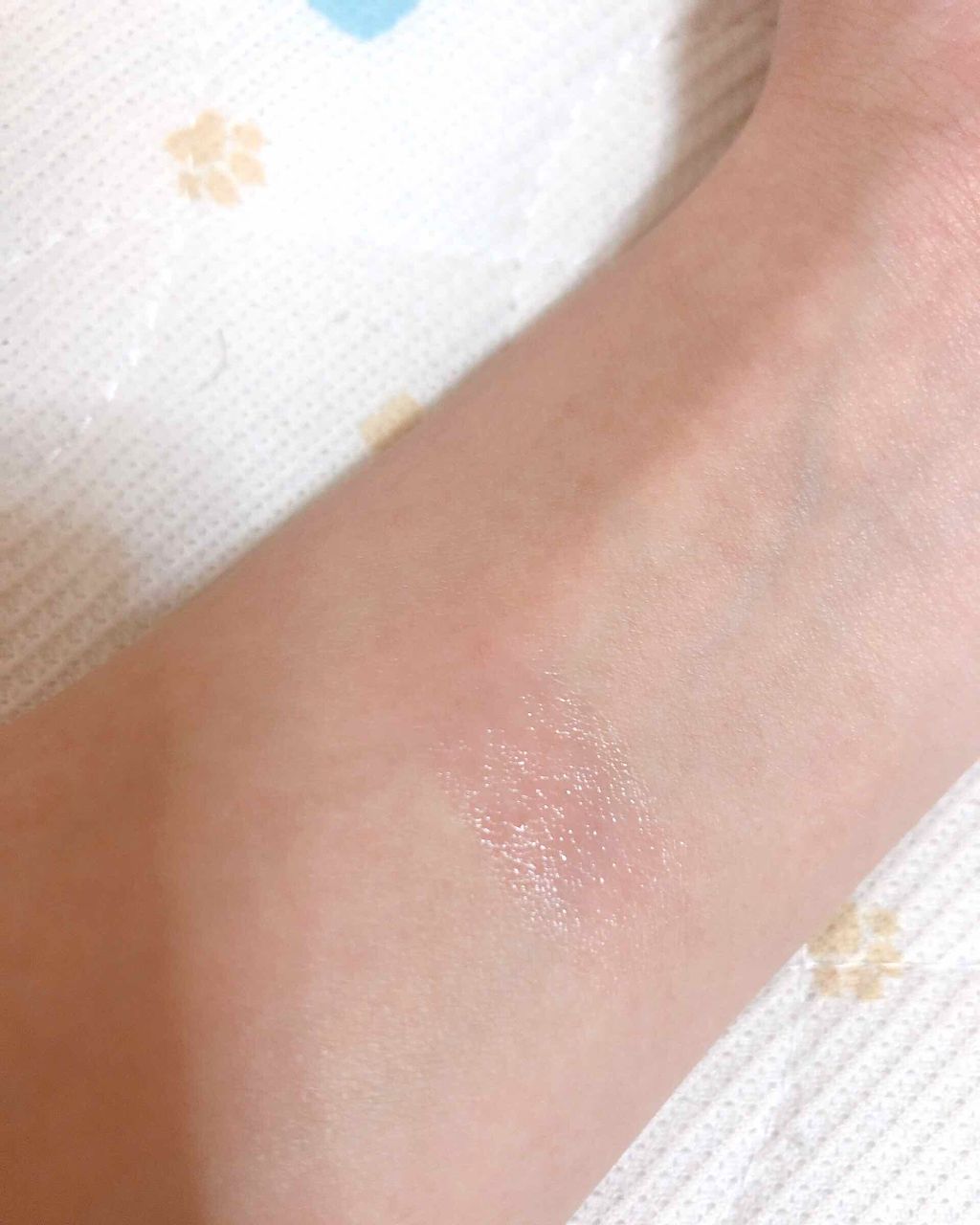 モイストピュアカラーリップ/ニベア/リップクリームを使ったクチコミ（2枚目）