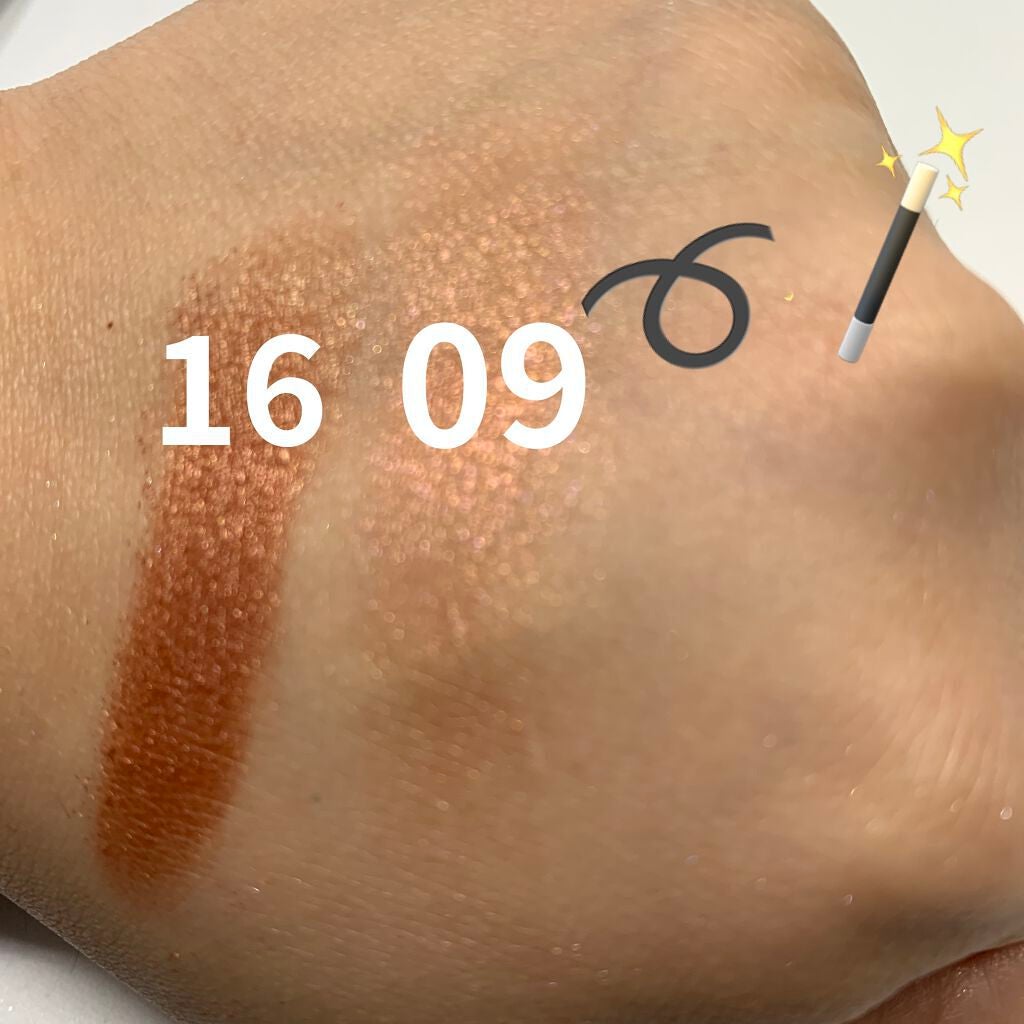 UR GLAM POWDER EYESHADOW/U R GLAM/単色アイシャドウを使ったクチコミ(3枚目)