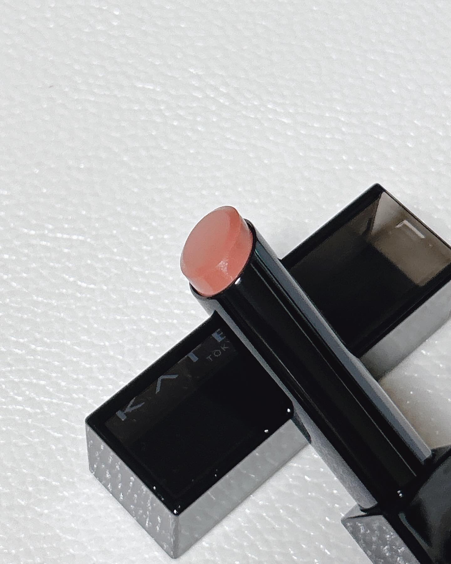 リップモンスター クリアトーン C03 枝化モンスター/KATE/口紅を使ったクチコミ（3枚目）